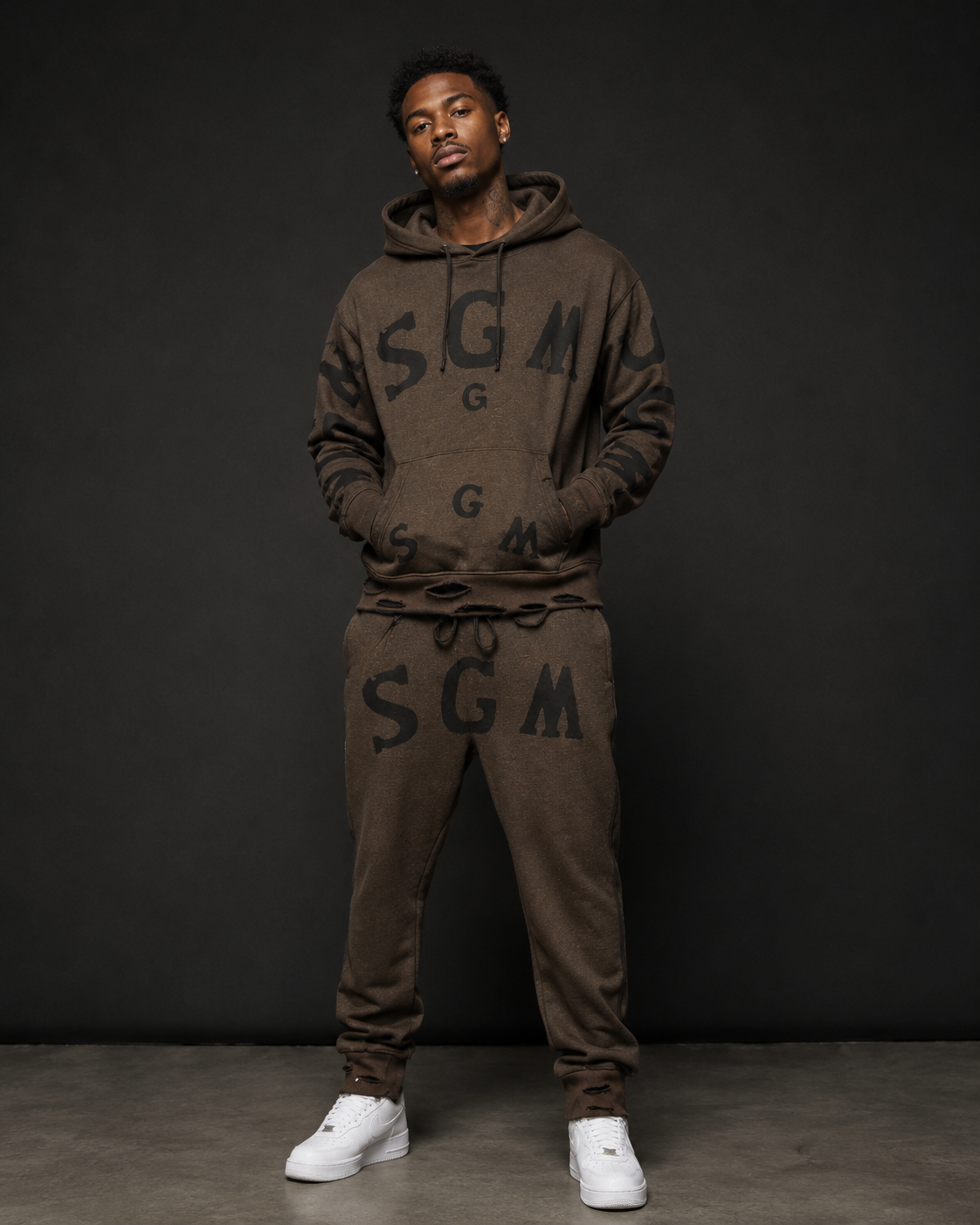 BROWN SGM SWEATSUIT WITH RIPPED