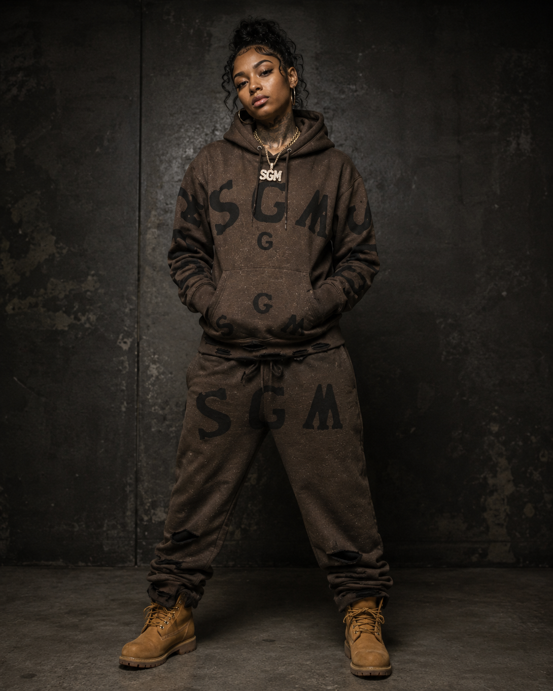 BROWN SGM SWEATSUIT WITH RIPPED